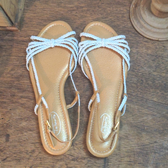 Talbots White Leather Sandals - Picture 9 of 9